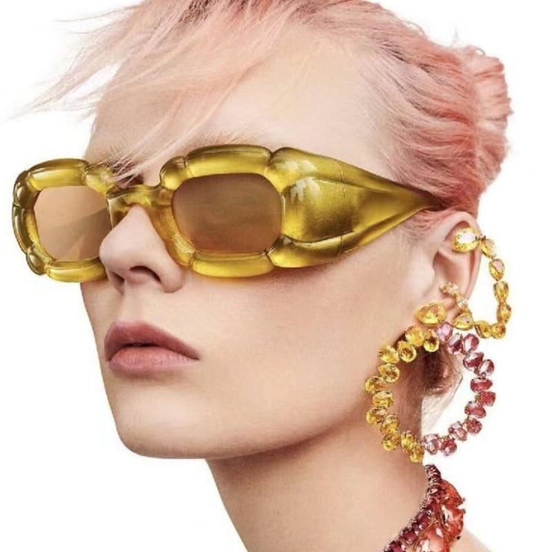 Model wearing playpark sunglasses in yellow. 